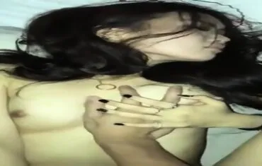 Remaja Malaysia bercinta dengan begitu keras